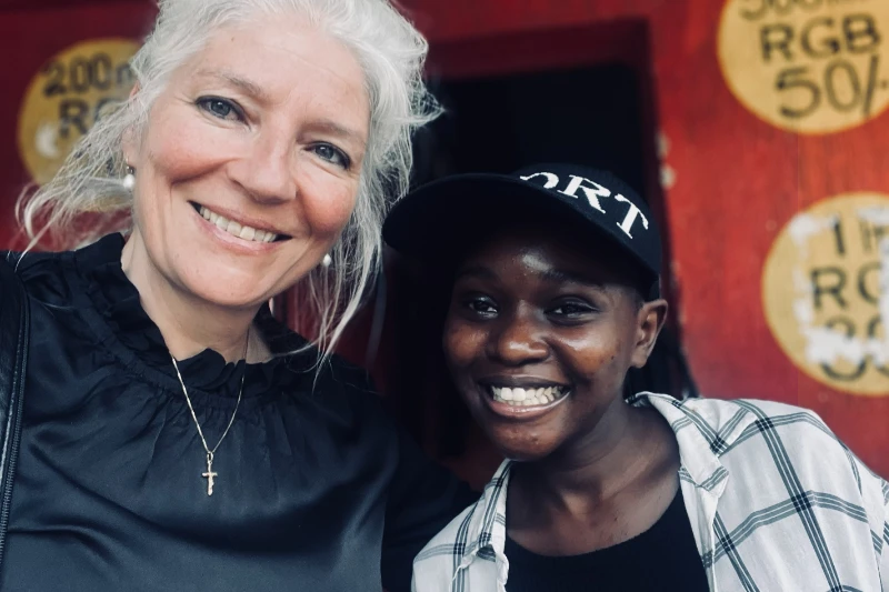 Synne Garff med Naiomi Synne Garff med Naiomi